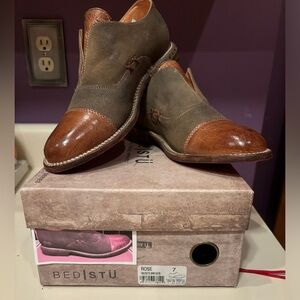 BedStu Rose Size 7. Brand New in Box! Tan Rustic Sand Suede.